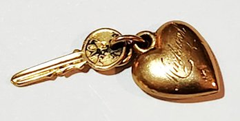 14K Yellow Gold Heart Key Love/Success Engraved 2 Side Charm 1.4 Grams