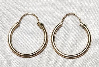 14K Hoop Earrings 0.90 Grams