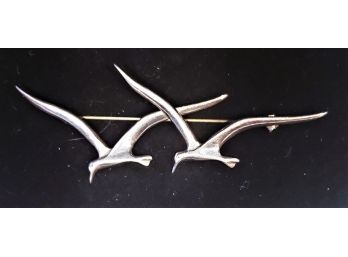 Sterling Silver Brooch Seagulls Birds Soaring Signed 925 Handmade Artisan 7.7 Grams