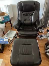 Black Leather And Wood Swivel Recliner Chair (stressless Like)