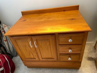 Cabinet With 3 Drawers & 2 Doors