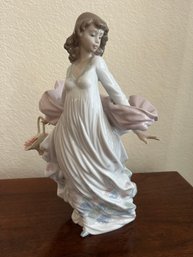 Lladro Figurine # 5898 'Spring Splendor' (retired)