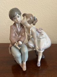 Lladro #7635 'Ten And Growing'  Girl Kissing Boy Figurine Signed M.C Lladro