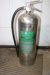 Rechargeable Water Fire Extinguisher