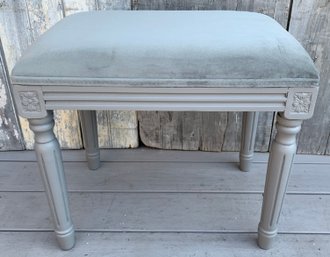 002 Vintage French Louis XV Style Gray Bench
