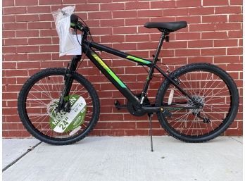 Kent Northpoint Boys Mountain Bike, Black/green,24 Inch Wheels