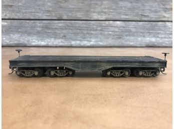 HO Scale Flatbed Train Car