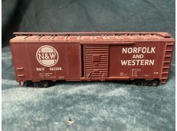 Norfolk And Western Train Car HO Scale