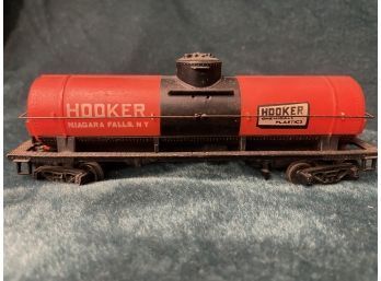 Hooker Chemical &plastic Train Tanker HO Model
