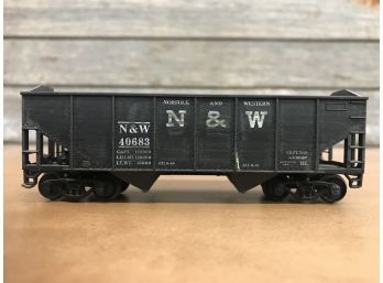 N&W Norfolk And Western HO Scale Hopper Train Car 40683