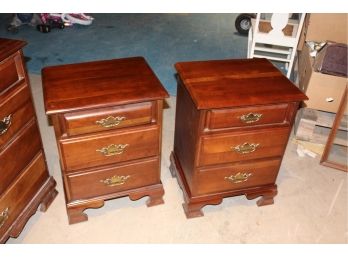 Pair Of Kincaid Matching Nightstands In Excellent Condition