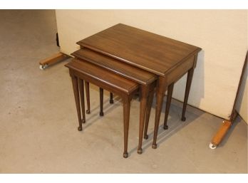 3 Nesting Tables Queen Anne Legs 24' X 16' X 21' Overall