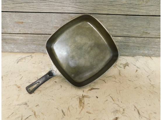 Square Skillet Cast Iron Marked 'Z' At The Handle 9 1/2' X 9 1/2'