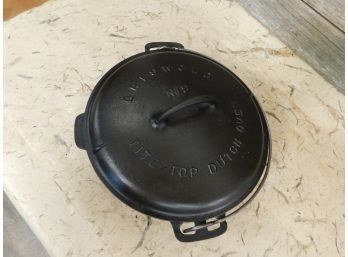 Griswold No. 9 Tite Top Dutch Oven Large Logo Original Match Pair In Excellent Perfect Condition