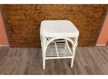Wicker End Table Plant Stand 22' Tall, 22' X 18'