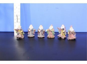 6 Wizard Figurines See Pictures For Condition