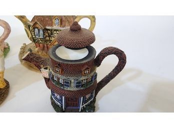 5 Teapot Shaped Buildings