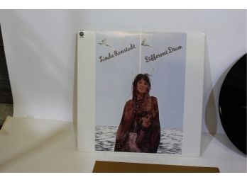 Linda Ronstadt Different Drum Album & Cover Excellent