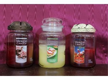 3 Yankee Candles Used Lots Of Burn Time Left, Frosty Ginger Bread, Christmas Cookie And Eve 2 Candle Toppers