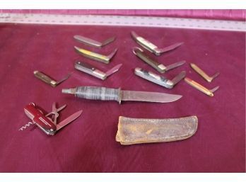 Mixed Knife Lot 10 Pocket Knives And 1 Dagger With Sheath, See Pictures For Details