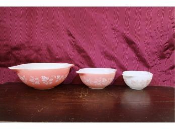Pink Gooseberry Pattern Pyrex Mixing Bowl, Nesting Bowl Set No Chips