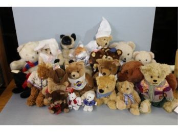 Mixed Bear Lot 26 Pieces, 3 Snuggle Bears, 2 Siamese Cats, 2 Hard Rock,  Merry Thoughts, Emerson,And Many More