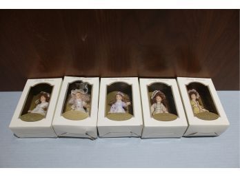 Pretty Women Ornaments 5 Pieces Hand Painted, Poseable