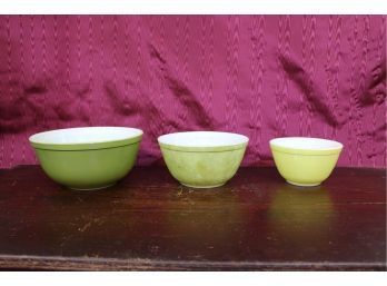 Pyrex Mixing Bowls, Nesting Bowl Set, Green Vintage