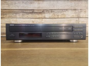 Yamaha Natural Sound Compact Disk Player Model CDC-645