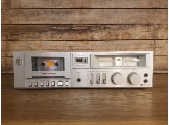 Technics Cassette Player Model RS-M205