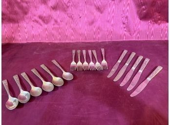 Hopalong Cassidy Vintage Flatware 6 Forks, 6 Spoons, 5 Knives