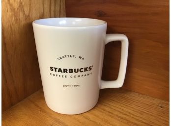 Classic Starbucks Coffee Company White 2016 Cup Coffee Mug 16 Oz C