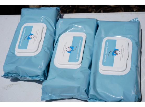 LOT OF FRAGRANCE FREE NON FLUSHABLE CLEANING WIPES