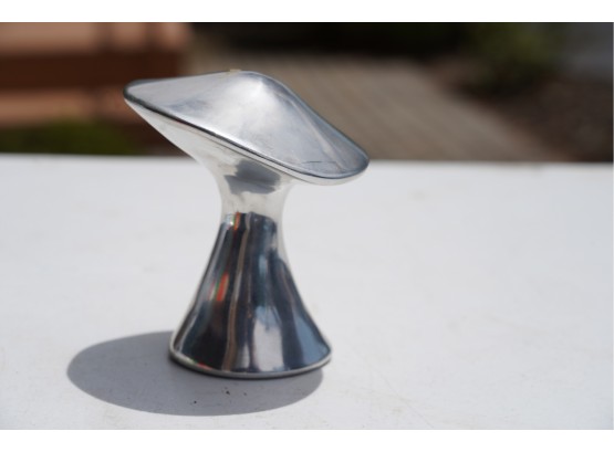METAL MUSHROOM DECORATION, SIGNED, 4.5IN HEIGHT