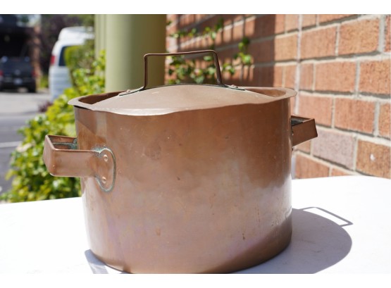 COPPER METAL PAN WITH LID, CHECK PHOTOS, 11X9 INCHES