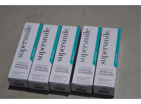 LOT OF 5 SUPERSMILE PROFESSIONAL WHITENING TOOTHPASTE, 4.2OZ