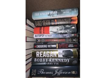 LOT OF 10 WAR AND PRESIDENT BOOKS