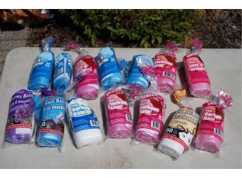 LARGE LOT OF MISC. 4 GALLON SENTED GARBAGE BAGS