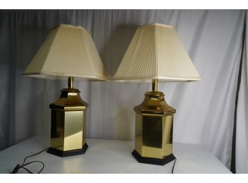 LOT OF 2 GOLD METAL LAMPS, 28IN HEIGHT