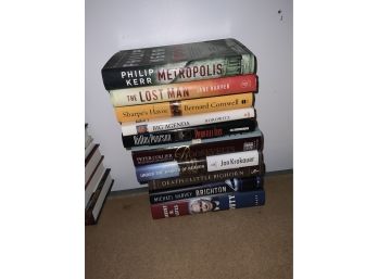 LOT OF 10 BOOKS INCLUDING PHILIP KERR AND MICHEAL HARVEY