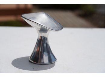 METAL MUSHROOM DECORATION, SIGNED, 4.5IN HEIGHT