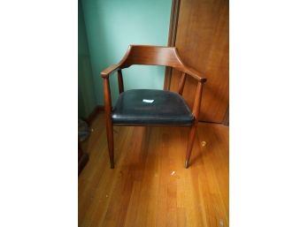MCM CHAIR WITH LEATHER CUSHION MADE BY JASPER CHAIR CO,INDIANA, CHECK PHOTOS