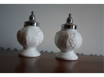 MILK GLASS SALT AND PEPPER SHAKERS, 3.5IN HEIGHT