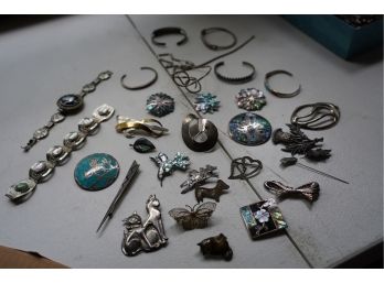 STERLING SILVER MISCELLANEOUS LOT OF JEWELRY ,  212.8 GRAMS