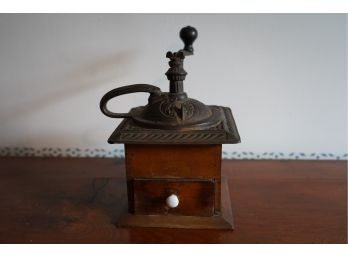 ANTIQUE COFFEE GRINDER WITH PULL OUT DRAW, 10IN HEIGHT