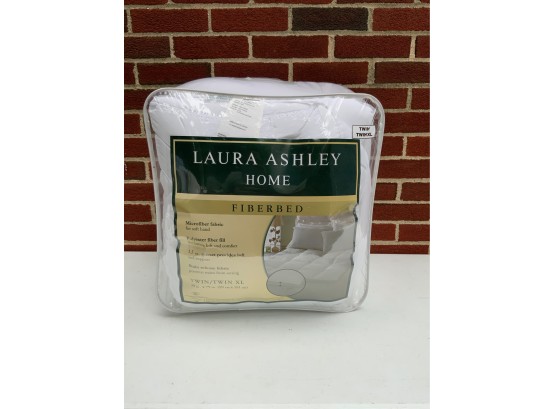 NEW LAURA ASHLEY HOME FIBER BED, SIZE TWIN XL