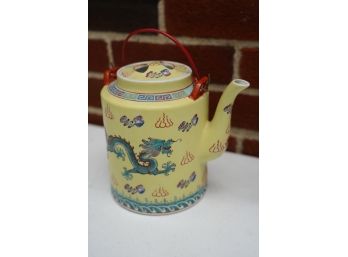 YELLOW ASIAN STYLE MADE IN CHINA YELLOW TEAG MUG, 8IN HEIGHT