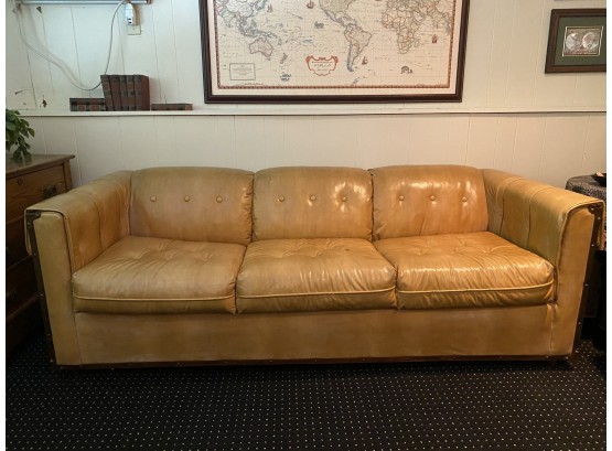 LARGE LEATHER COUCH SEE PHOTOS 80X34X26
