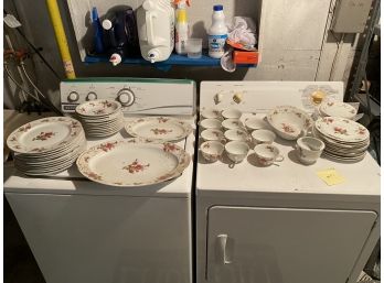LARGE LOT OF CHINA 11 PERSON SET