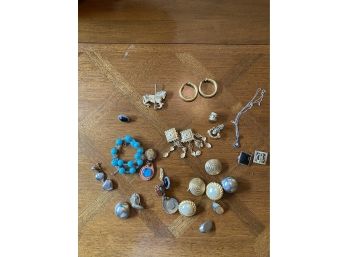LARGE LOT OF JEWELRY